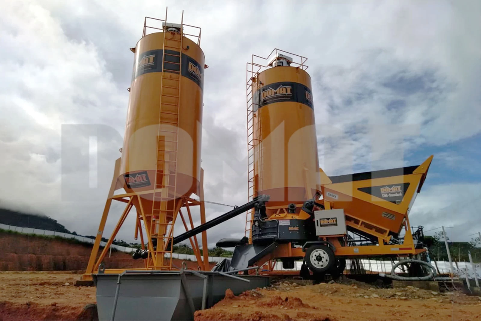 Silos para almacenamiento de cemento