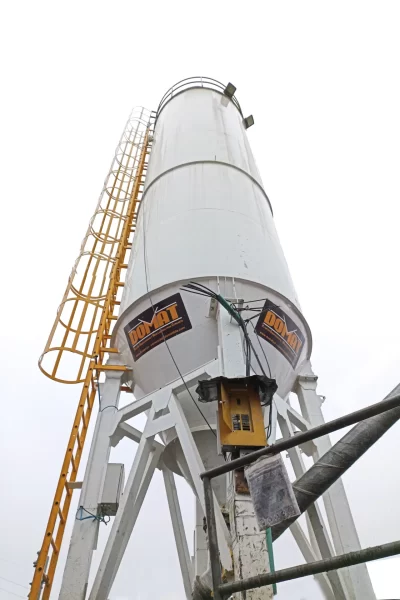 Silo-#3-Domat-rental